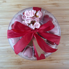 Helens Heart Chocolates & Pâte de fruit Delight Box